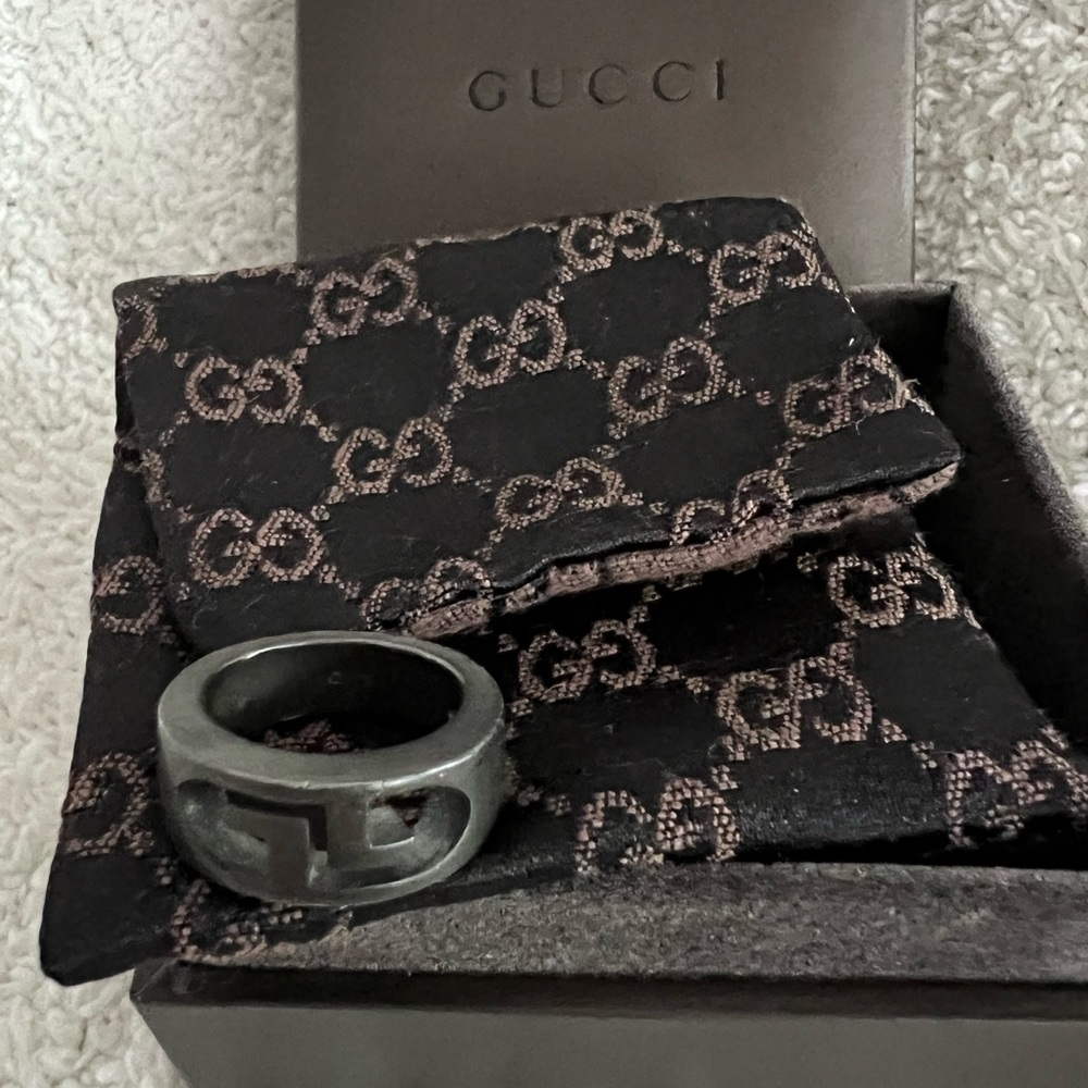 Authentic Beautiful Gucci Ring
